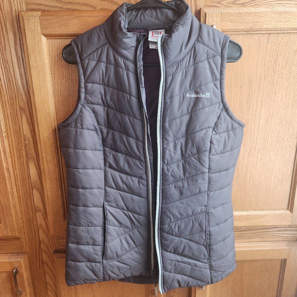 Avalanche Women's Gray Vest Size Small